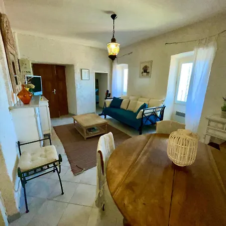 Holiday home La Voute